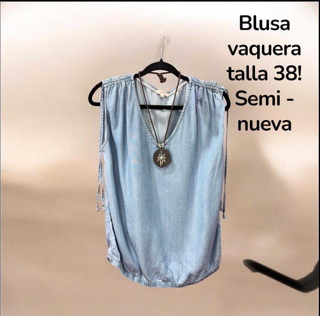 Blusa vaquera semi nueva en perfecto estado talla 38
